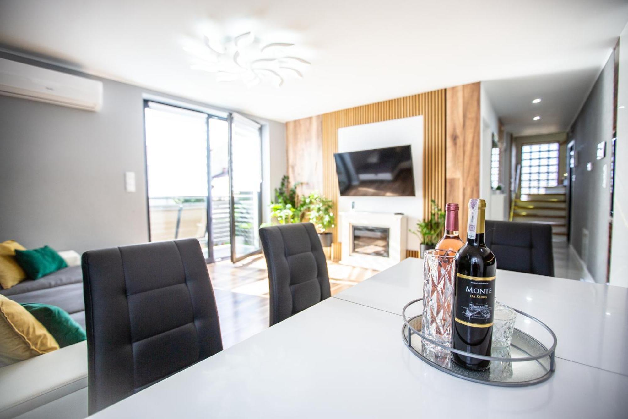Wlodarska 4A Apartament Premium คราคูฟ ภายนอก รูปภาพ